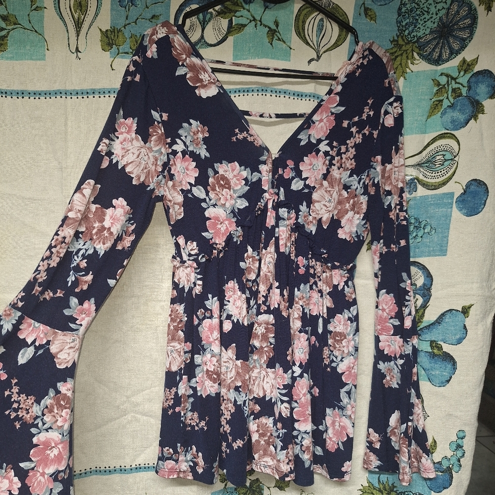 Floral top